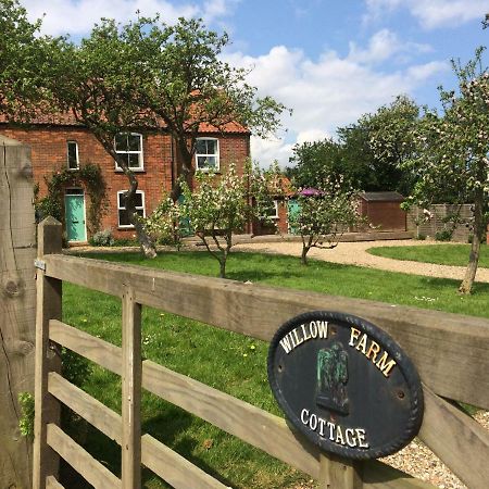 Dairy Barns Holiday Cottages ノリッチ エクステリア 写真