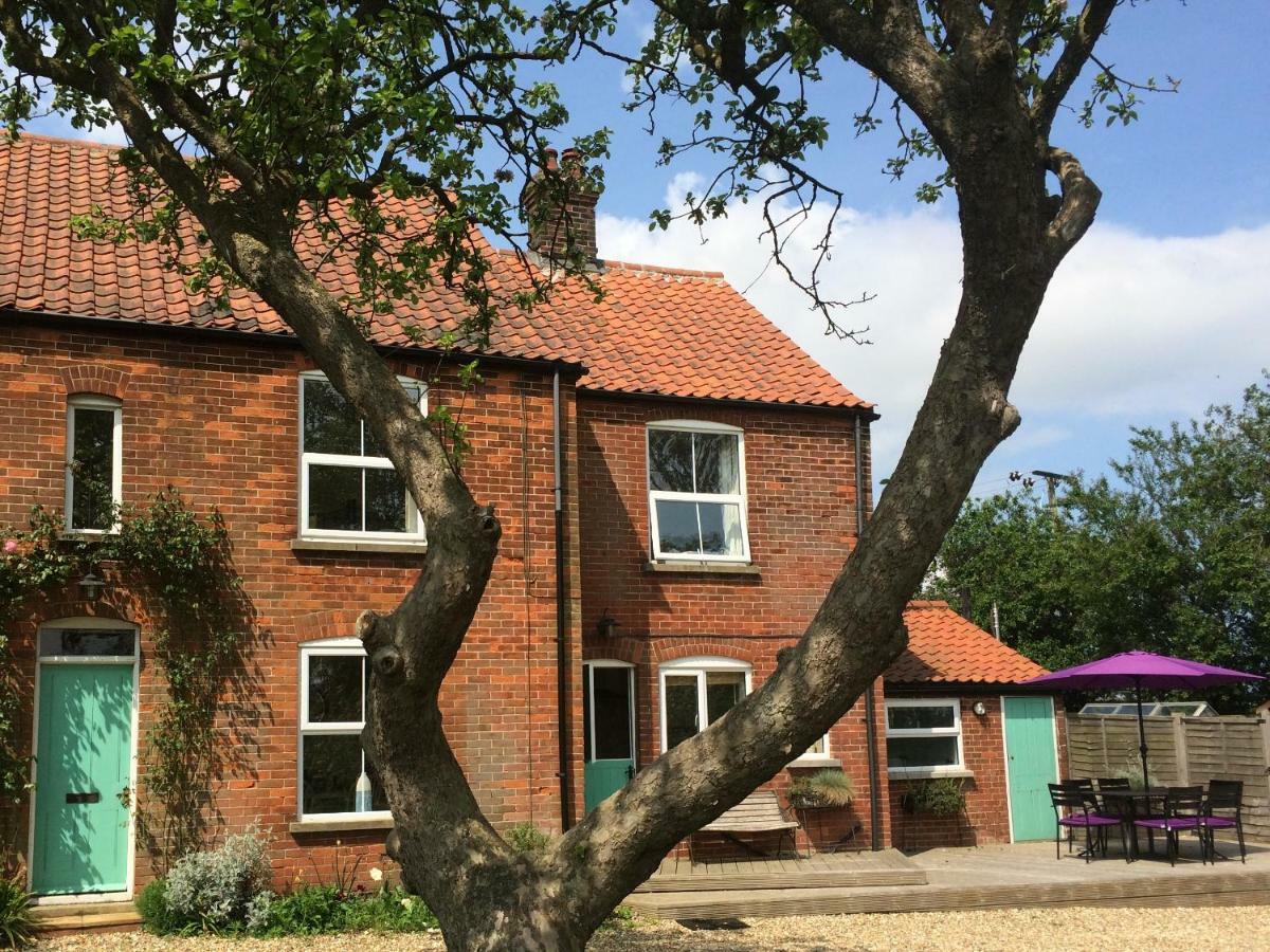 Dairy Barns Holiday Cottages ノリッチ エクステリア 写真